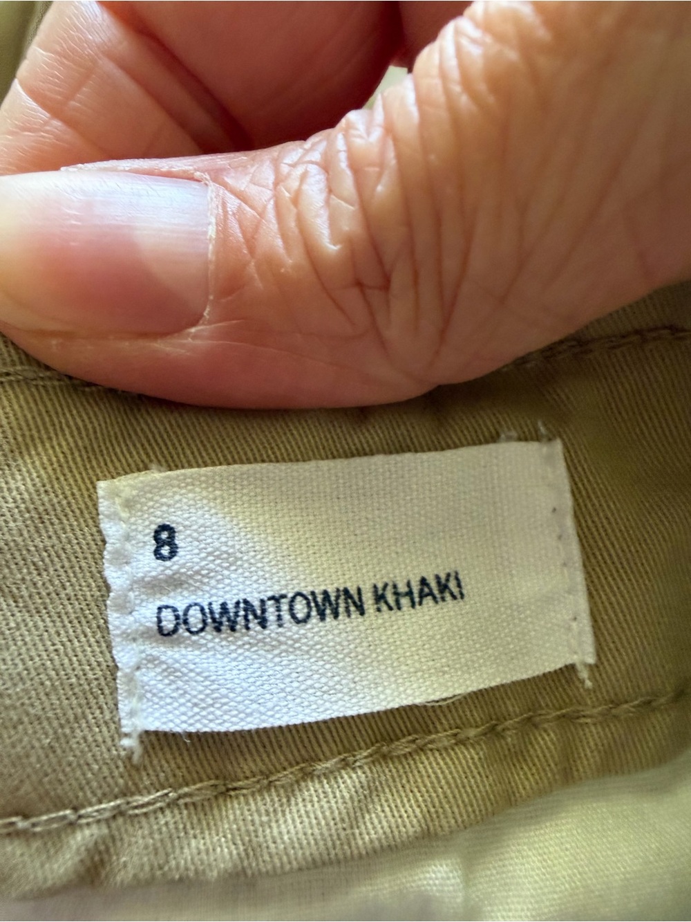 3/$20 GAP Downtown Khaki Cropped Pants - Picture 4 of 5